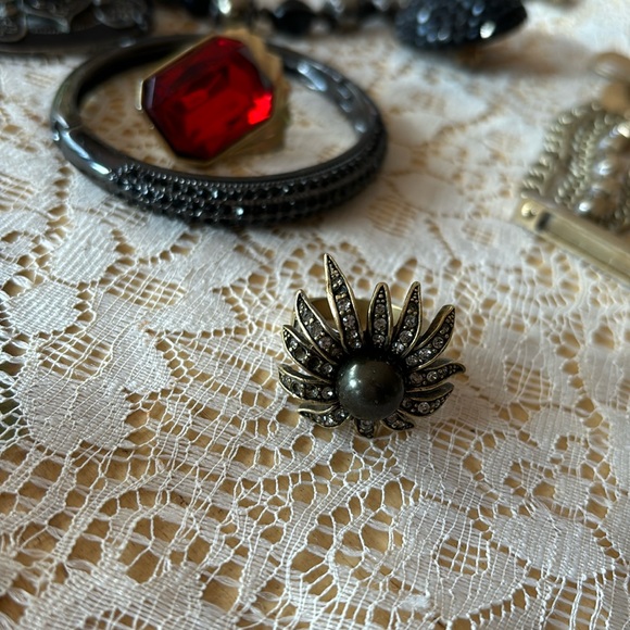 Black & Silver Vintage Necklace Collection Intricate jewelry Circa 1920s brooch